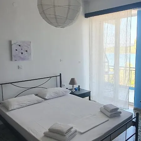 Hotel Korfos - Ξενοδοχείο Κόρφος Renovated Hotel Korfos