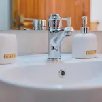 Otel - Renovated 2*