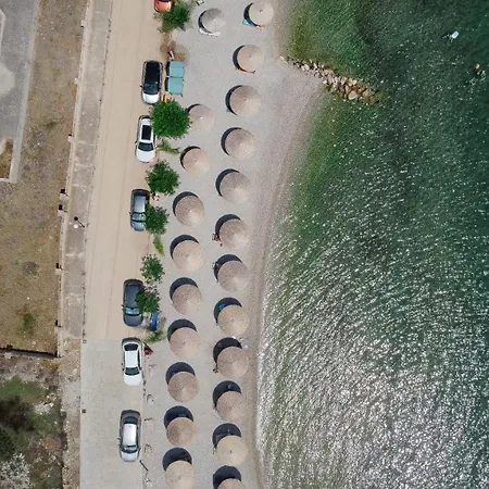 - κόρφος Renovated Hotel 2*
