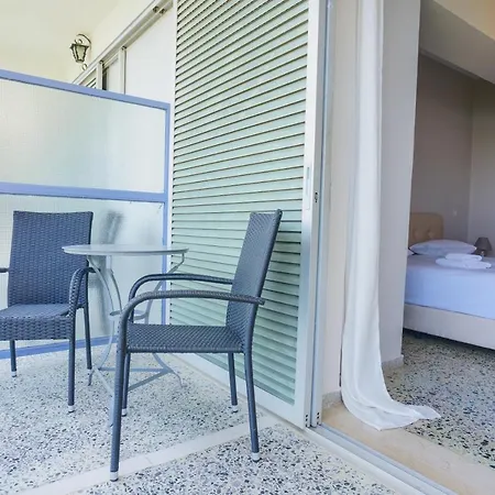 - Renovated Отель Корфос