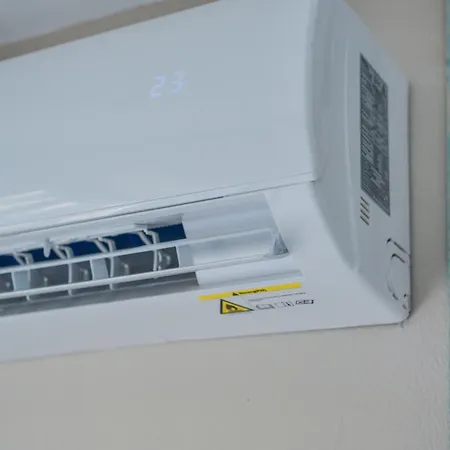 Hotel Korfos - Ξενοδοχείο Κόρφος Renovated