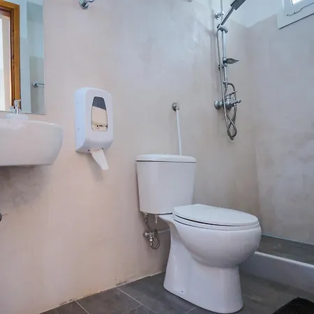 Hotel Korfos - Ξενοδοχείο Κόρφος Renovated 2*