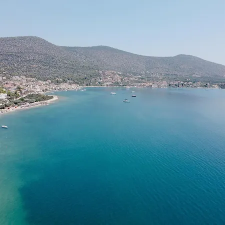 Hotel Korfos - Ξενοδοχείο Κόρφος Renovated Hotel 2*