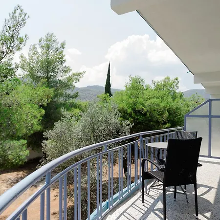 Hotel - Renovated Kórfos