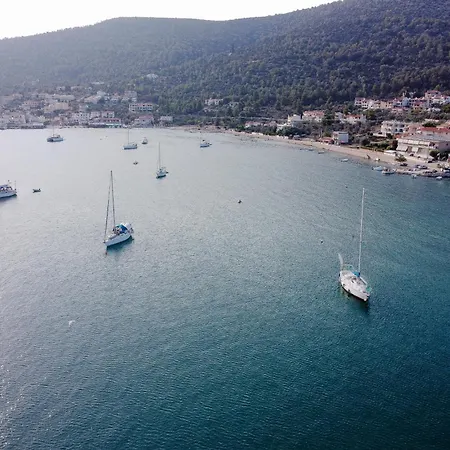 Hotel Korfos - Ξενοδοχείο Κόρφος Renovated 2*