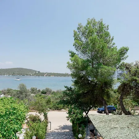 Hotel Korfos - Ξενοδοχείο Κόρφος Renovated Hotel 2*