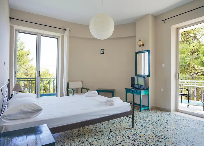 - Renovated Kórfos