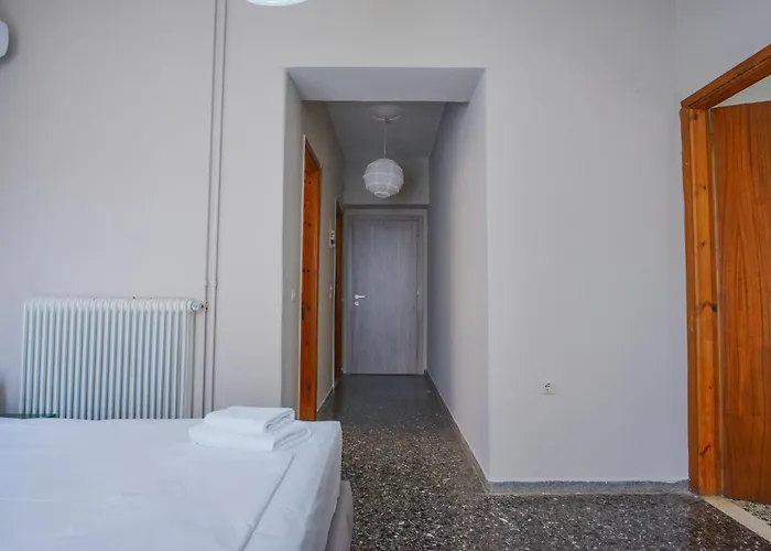 - Renovated 2* Kórfos