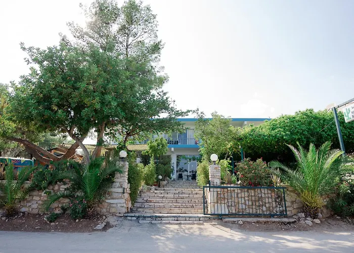 Hotel - Renovated 2*