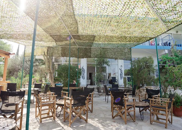 Hotel - Renovated 2*